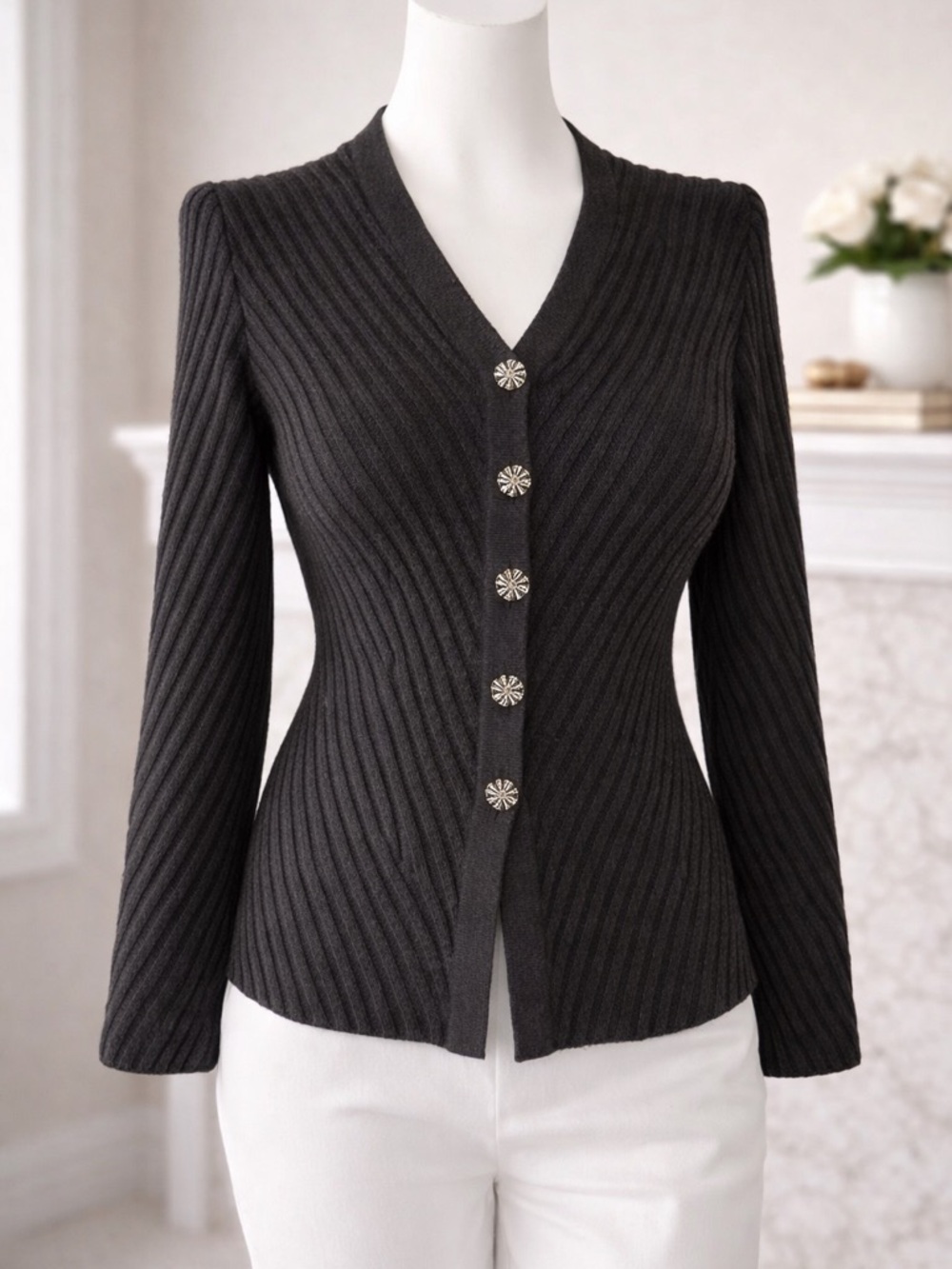 St. John Collection Ribbed Wool Cardigan Gold Button Black Sz 4